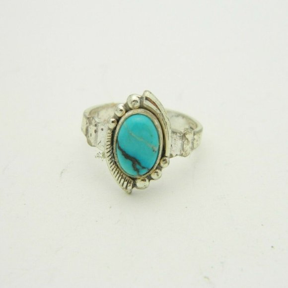 Vintage Jewelry - Southwestern .925 Sterling Silver Blue Turquoise